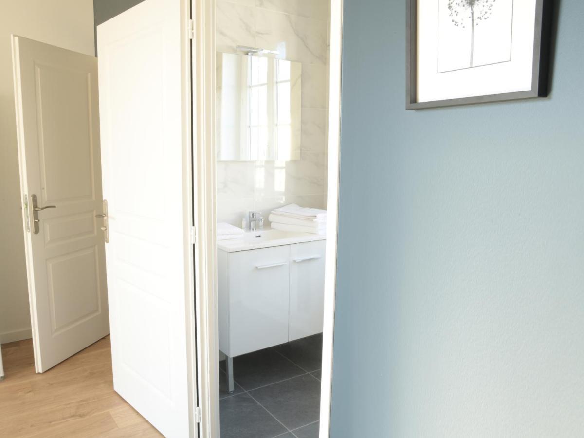 T2 De 55M2 Avec Toit Terrasse, Hyper Centre, Wifi, Draps, Savons Et Serviettes Fournis Cognac Zimmer foto