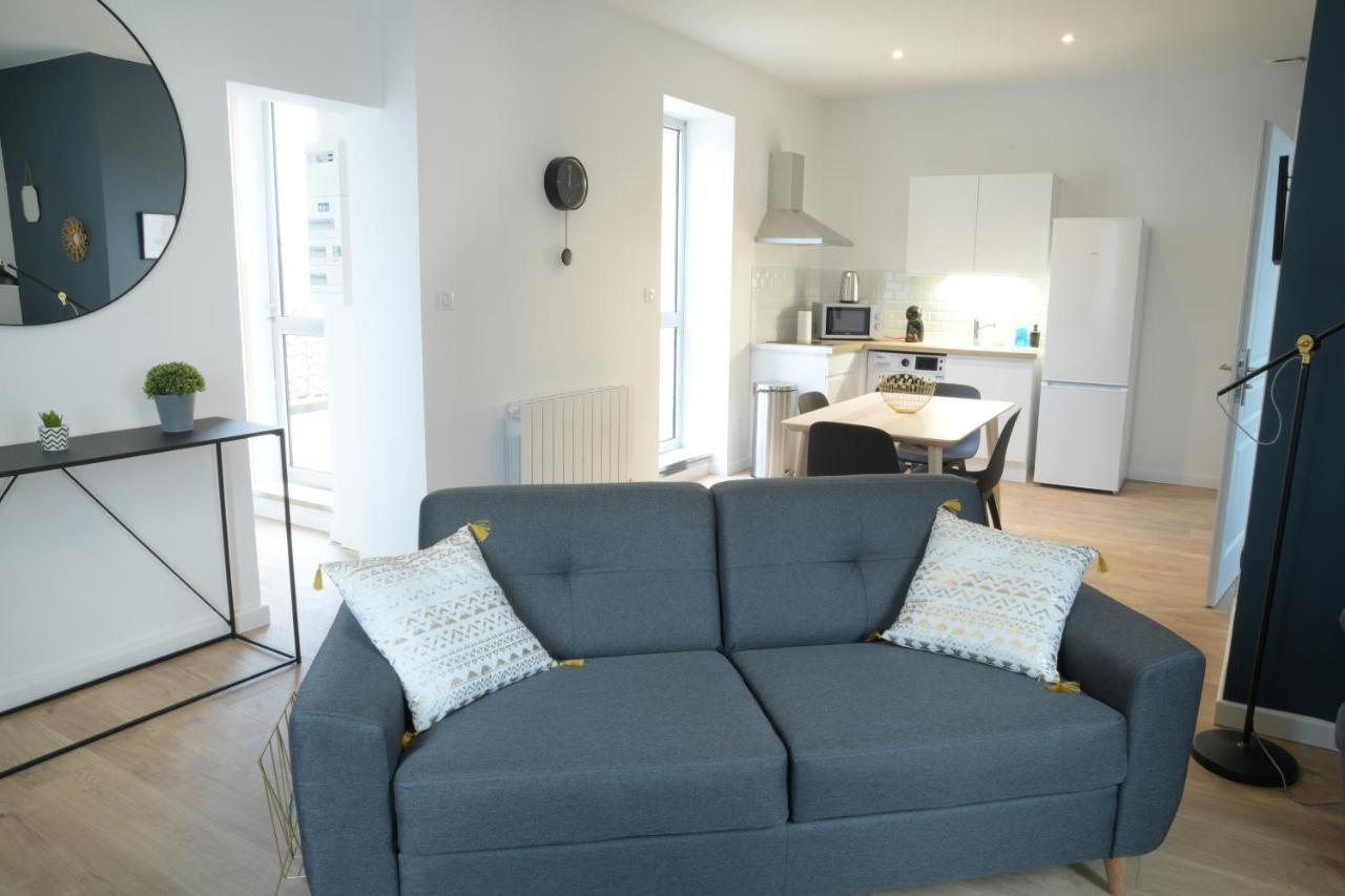 T2 De 55M2 Avec Toit Terrasse, Hyper Centre, Wifi, Draps, Savons Et Serviettes Fournis Cognac Zimmer foto