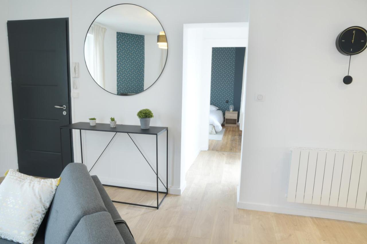 T2 De 55M2 Avec Toit Terrasse, Hyper Centre, Wifi, Draps, Savons Et Serviettes Fournis Cognac Zimmer foto